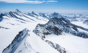 Mönch en Jungfrau beklimmen