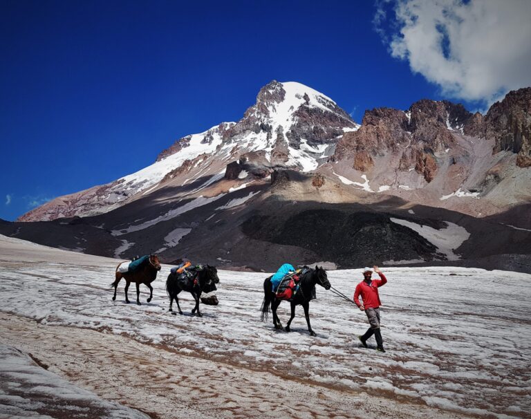Kazbek beklimmen Kaukasus - Mountain Network2