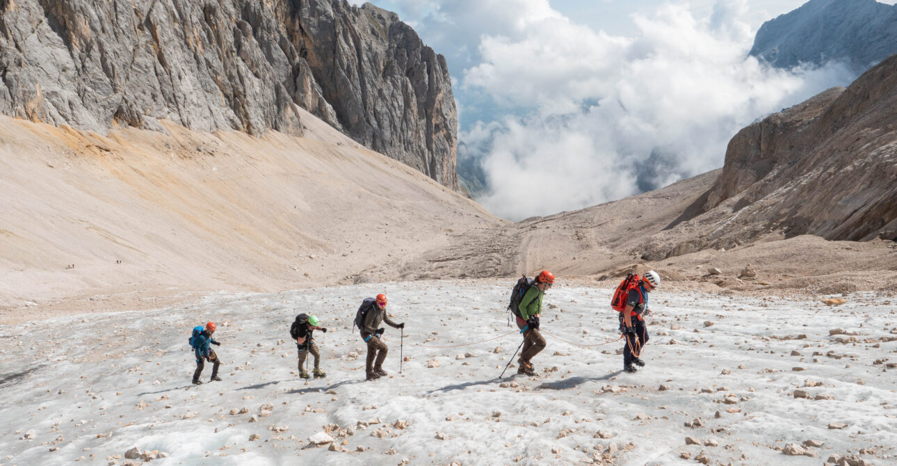 Zugspitze beklimmen: je eerste alpiene top via het Hƶllental