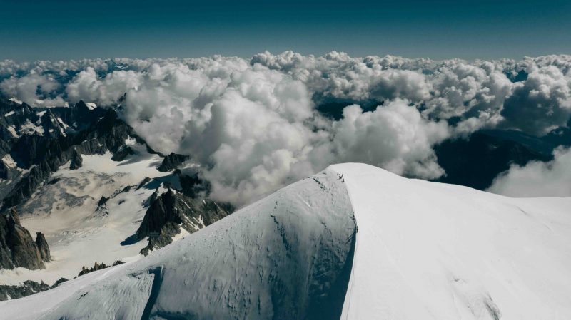 3opreis- 210905-_--DJI_0091 - Mont Blanc beklimmen MountainBeat